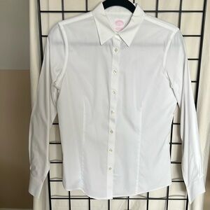 Brooks Brothers White Oxford 346 size 6